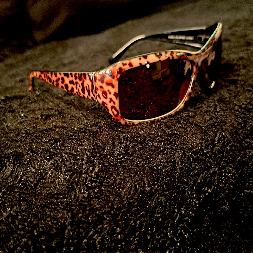 Ladies sunglasses